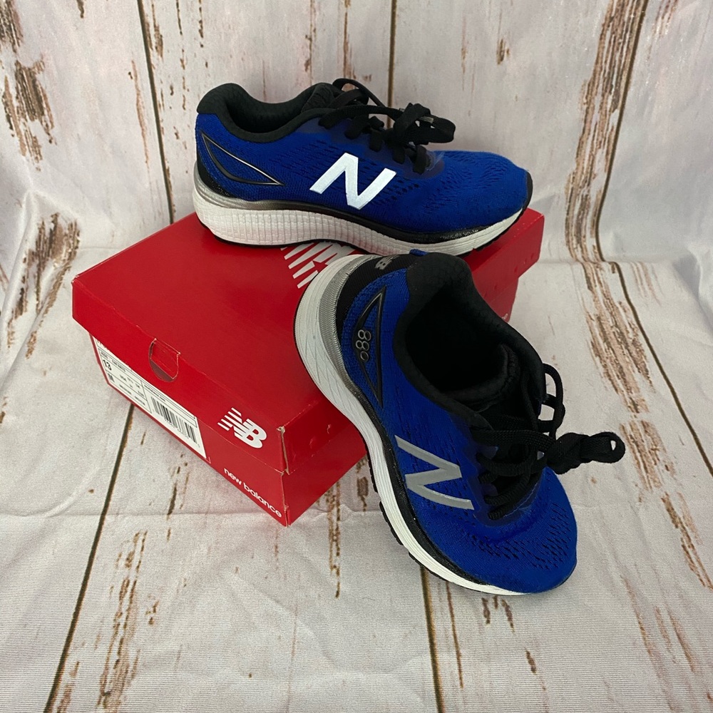 Kids New Balance shoes 880 v9 (sz 13)